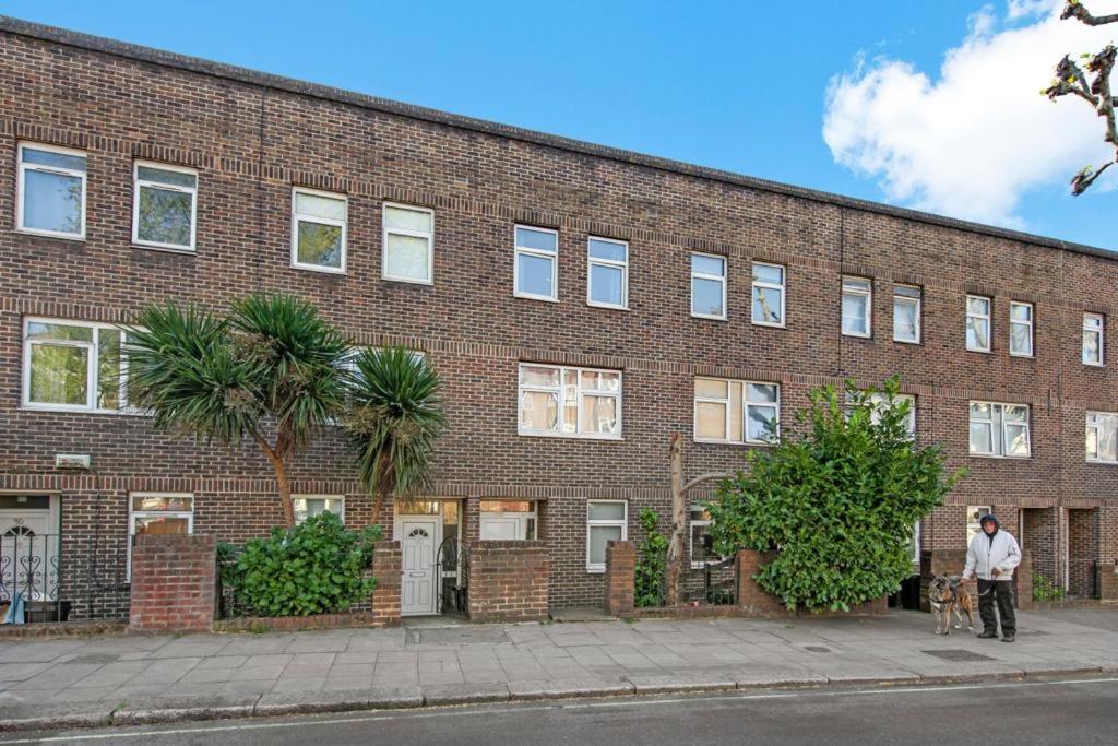 Westway Hububb Guest house