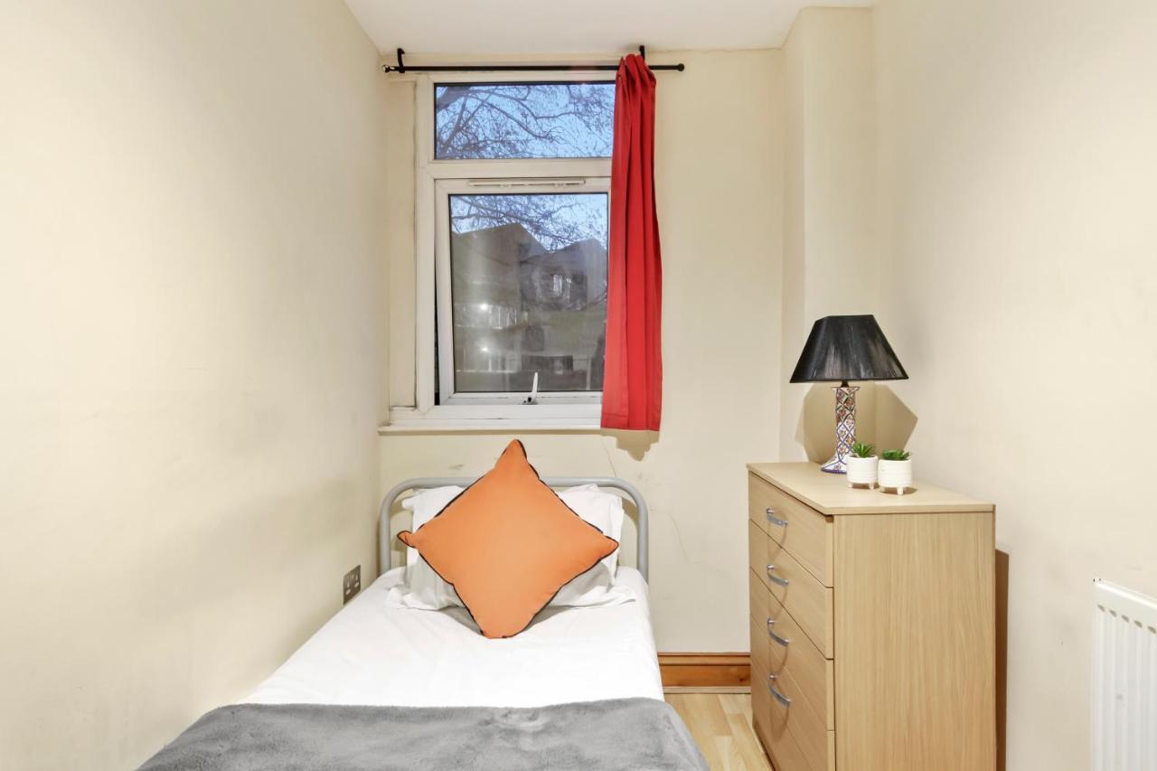 Westway Hububb Guest house London